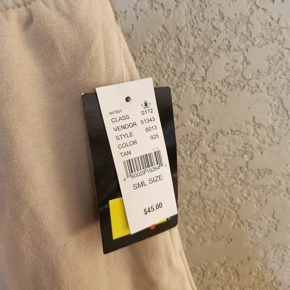 Pacsun MTV sweat shorts size Small New - Picture 3 of 5